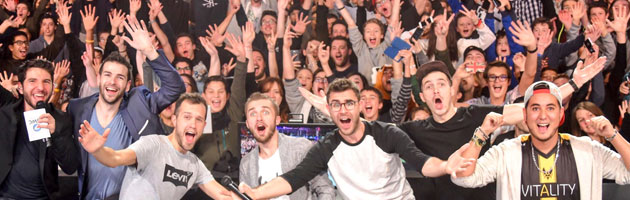 Mamytwink en compagnie de Cyprien et Squeezie lors de la Paris Games Week 2016 Mamytwink en compagnie de Cyprien et Squeezie lors de la Paris Games Week 2016