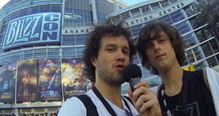 Mamytwink et Enigmatik devant la Blizzcon