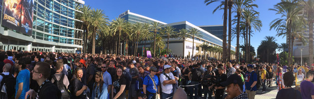 La foule attend l'ouverture de la Blizzcon