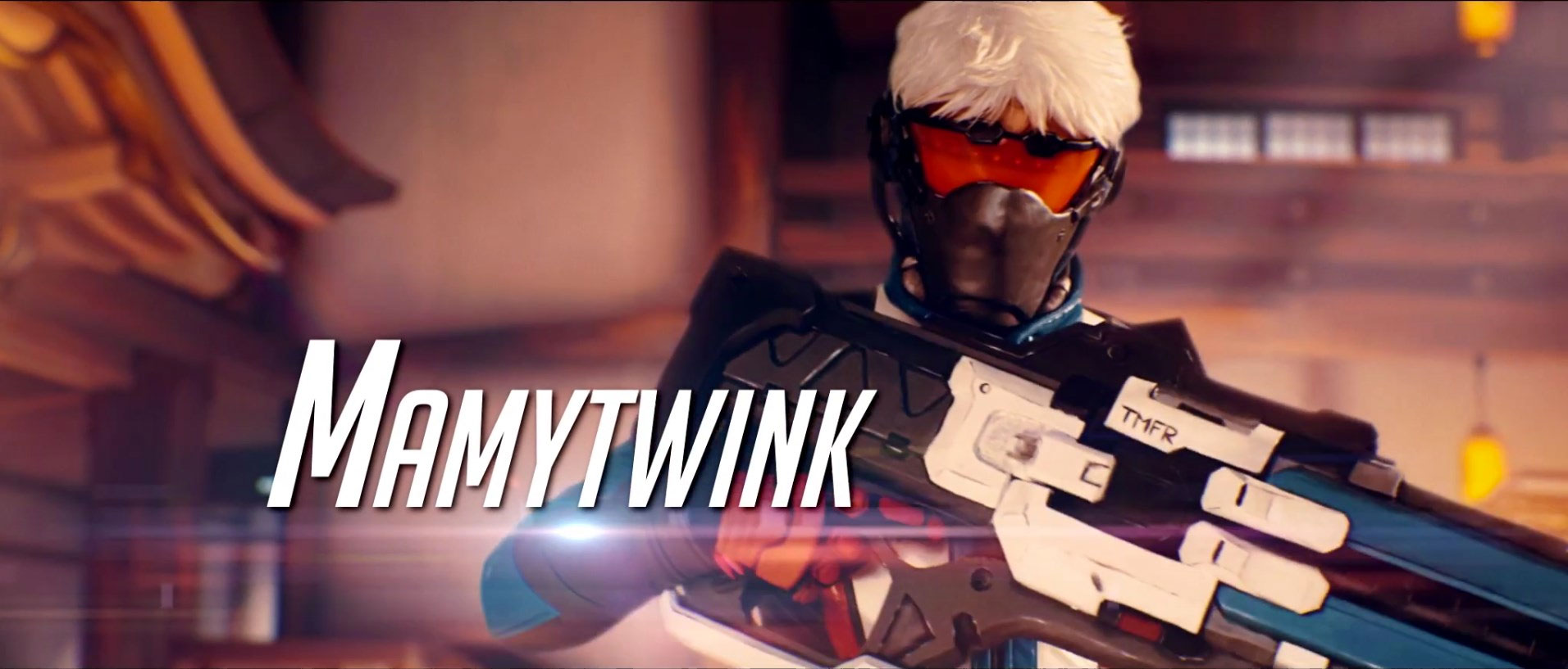 Mamytwink déguisé en Soldat 76