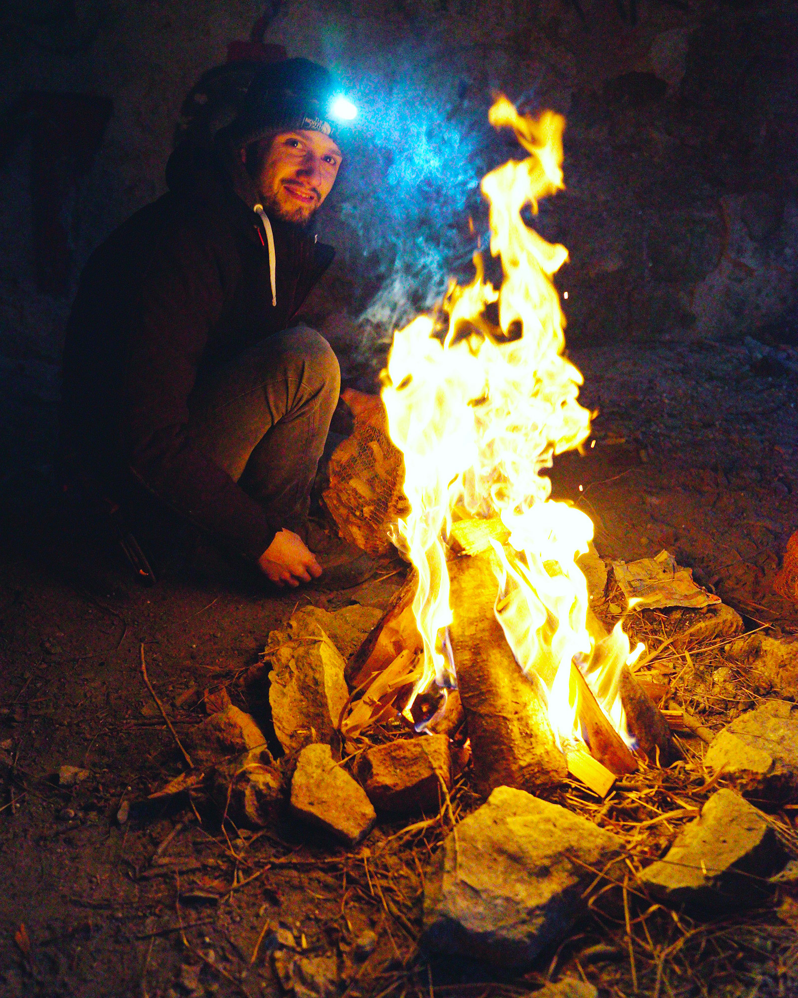 Florian Henn, Mamytwink, autours d'un feu de camps au Mont Saint-Quentin (Metz)