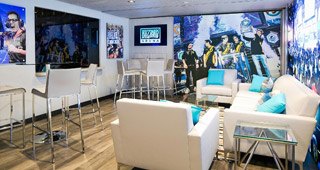 Salle VIP de la Blizzard Arena LA