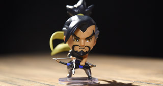 Une figurine Hanzo